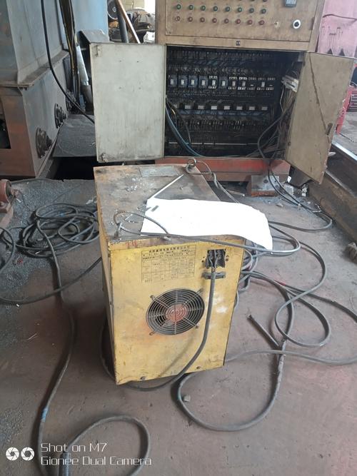 拋丸機(jī)車間電焊機(jī)電源線安全管理與使用規(guī)范